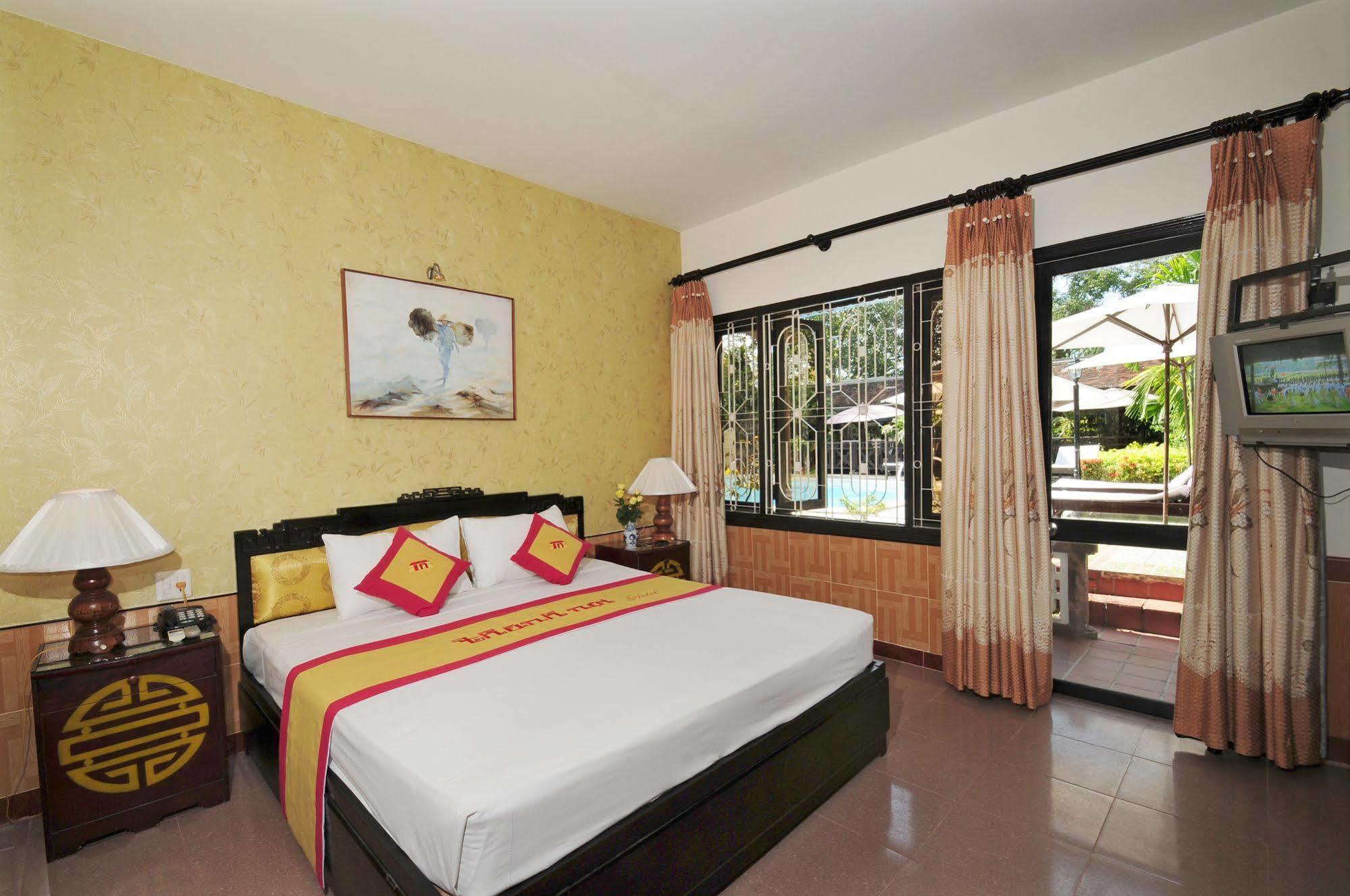 Thanh Noi Hotel Хюе Екстер'єр фото