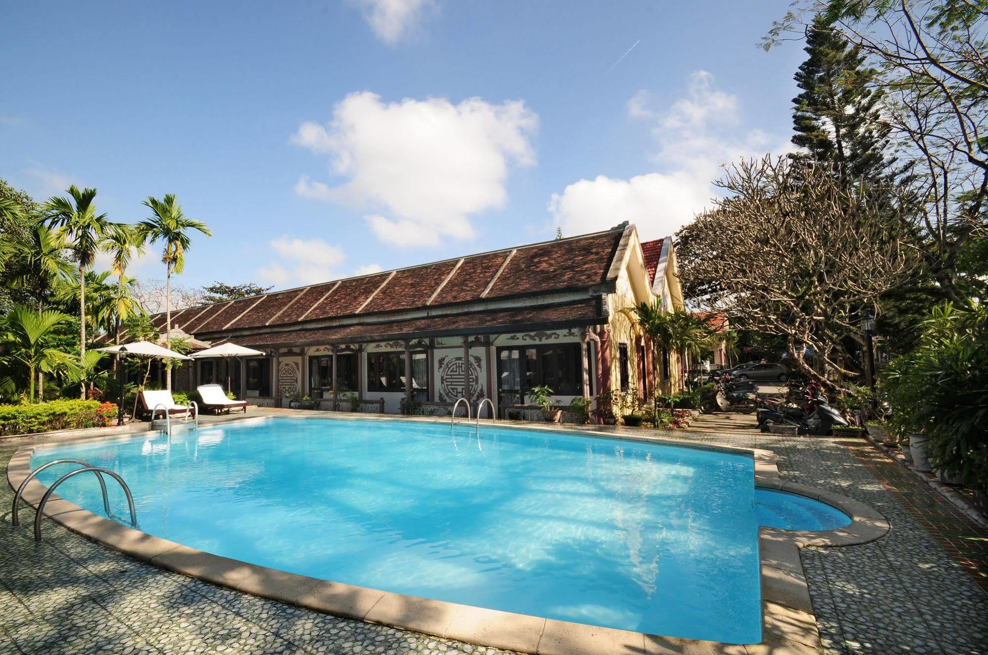 Thanh Noi Hotel Хюе Екстер'єр фото