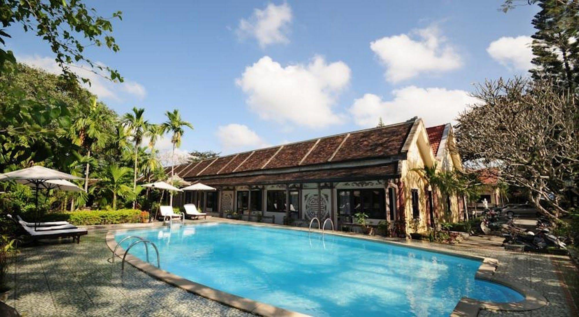 Thanh Noi Hotel Хюе Екстер'єр фото