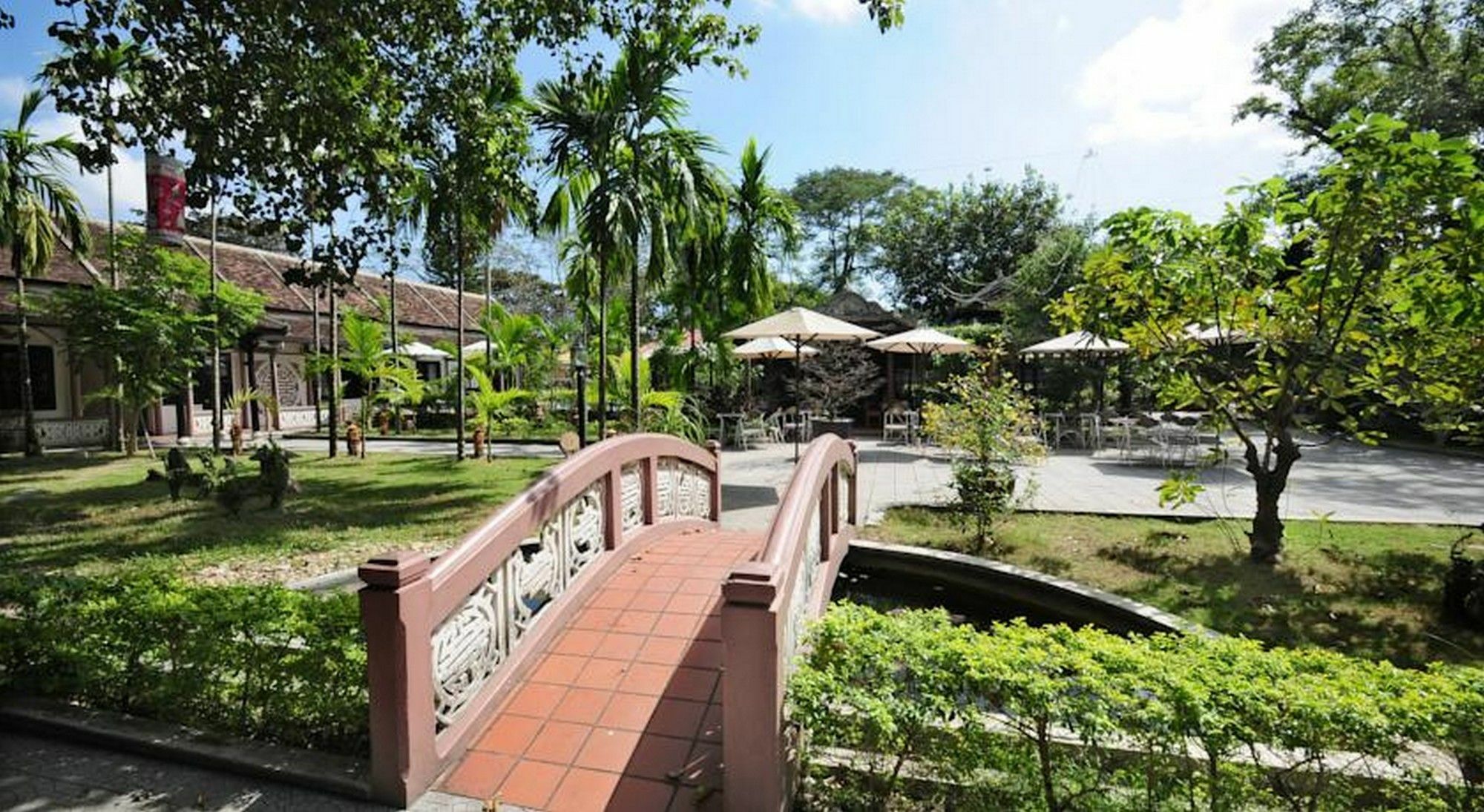 Thanh Noi Hotel Хюе Екстер'єр фото